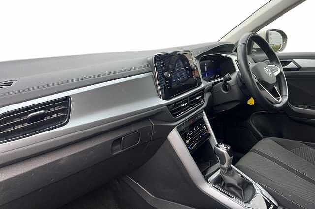 Used Volkswagen T-Roc 2022 for sale - 76133815: Photo 2