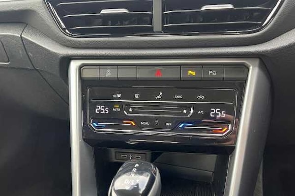Used Volkswagen T-Roc 2022 for sale - 76133815: Photo 32