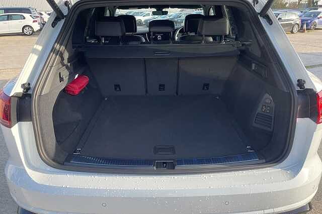 Used Volkswagen Touareg 2025 for sale - 78069787: Photo 11