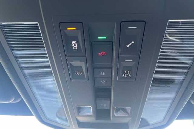 Used Volkswagen Touareg 2025 for sale - 78069787: Photo 25