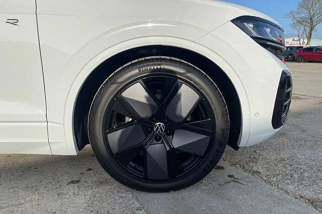 Used Volkswagen Touareg 2025 for sale - 78069787: Photo 5