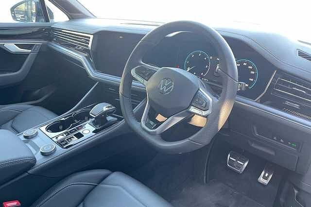 Used Volkswagen Touareg 2025 for sale - 78069787: Photo 6