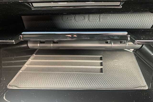 Used Volkswagen Golf 2025 for sale - 76422480: Photo 17