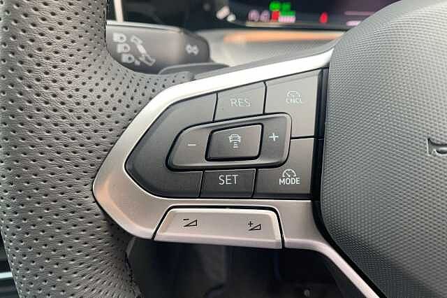 Used Volkswagen Golf 2025 for sale - 76422480: Photo 37