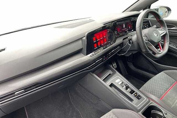 Used Volkswagen Golf 2021 for sale - 76133821: Photo 2