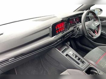 Used Volkswagen Golf 2021 for sale - 76133821: Photo 2
