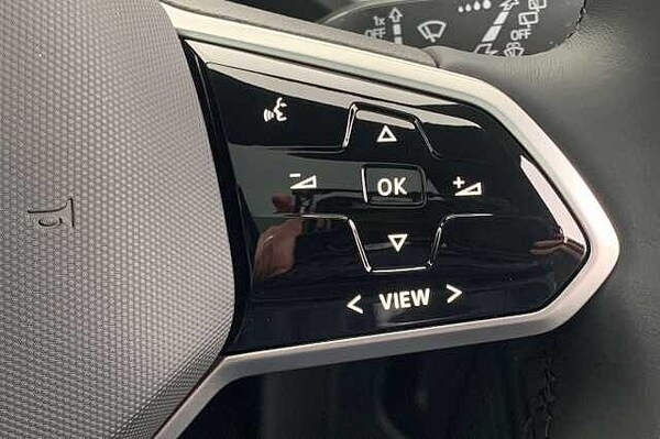 Used Volkswagen ID.4 2023 for sale - 71932343: Photo 17