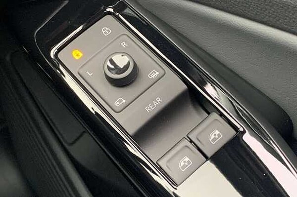 Used Volkswagen ID.4 2023 for sale - 71932343: Photo 31