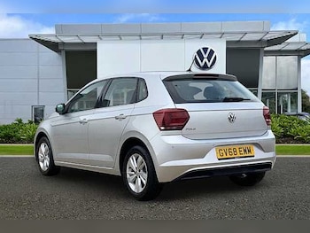 Used Volkswagen Polo 2019 for sale - 76605448: Photo