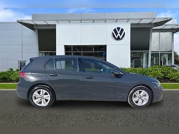 Used Volkswagen Golf 2024 for sale - 78069773: Photo