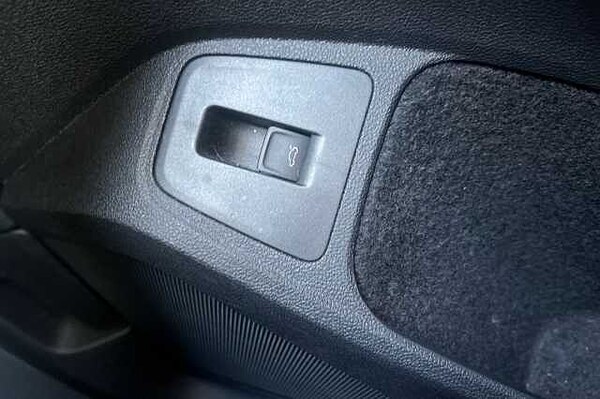 Used Volkswagen Tiguan 2022 for sale - 76040472: Photo 33