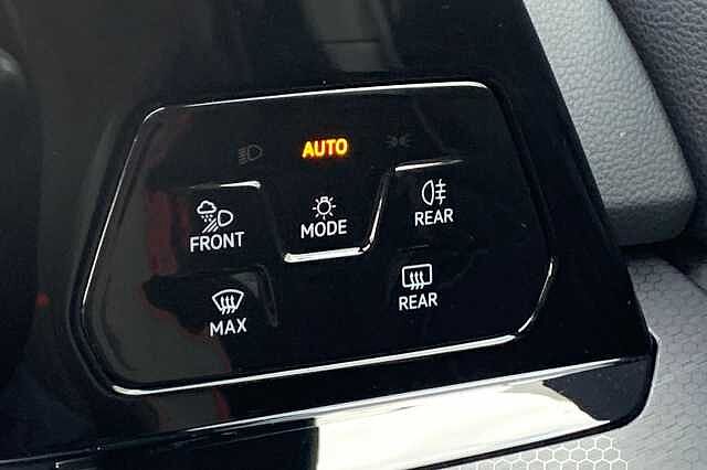 Used Volkswagen Golf 2023 for sale - 76396768: Photo 30