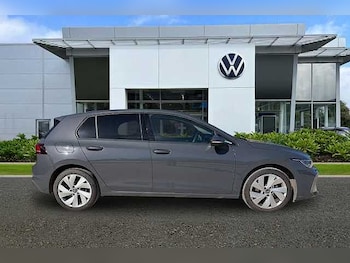 Used Volkswagen Golf 2025 for sale - 78383185: Photo