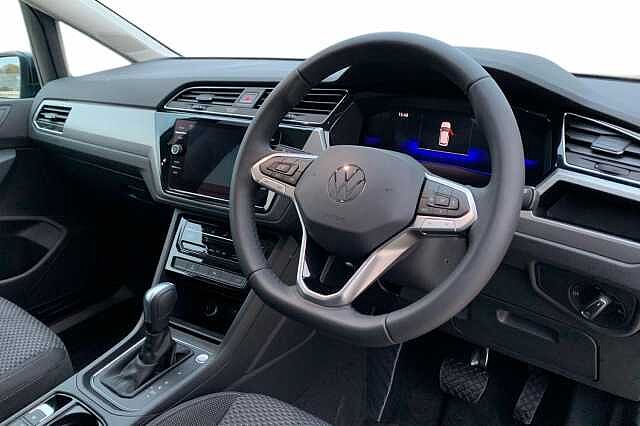 Used Volkswagen Touran 2025 for sale - 77328929: Photo 6