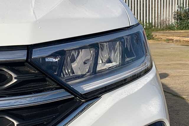Used Volkswagen T-Roc 2023 for sale - 76280650: Photo 21