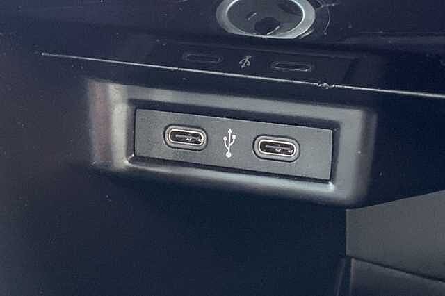 Used Volkswagen T-Roc 2023 for sale - 76280650: Photo 30