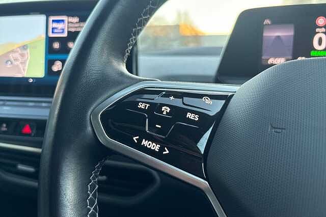 Used Volkswagen ID.3 2023 for sale - 76559632: Photo 15