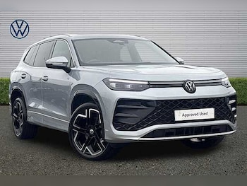 Used Volkswagen Touran 2025 for sale - 77997652: Photo