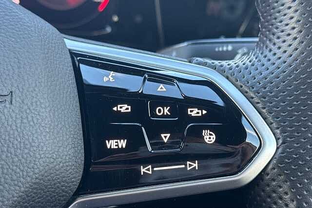 Used Volkswagen Golf 2022 for sale - 76611716: Photo 17