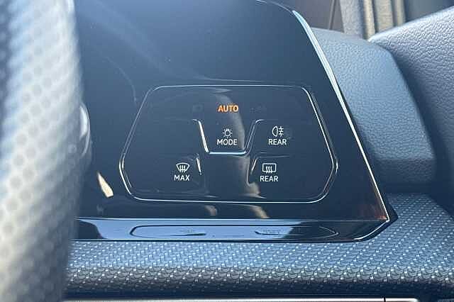 Used Volkswagen Golf 2022 for sale - 76611716: Photo 33