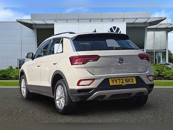 Used Volkswagen T-Roc 2022 for sale - 77650419: Photo