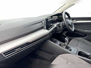 Used Volkswagen Golf 2024 for sale - 78111849: Photo