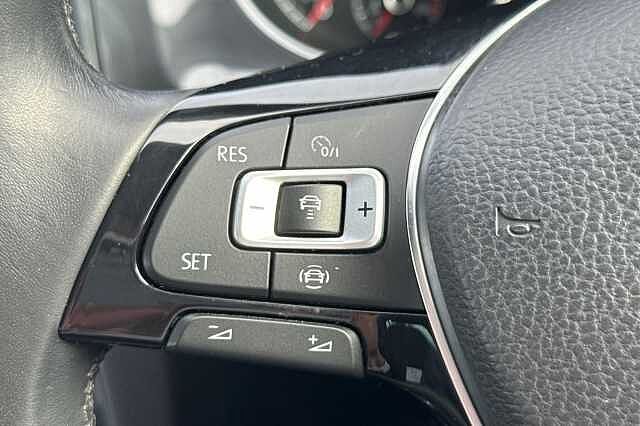 Used Volkswagen Golf 2020 for sale - 76280657: Photo 15