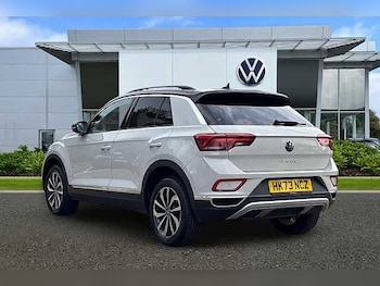 Used Volkswagen T-Roc 2023 for sale - 77813546: Photo