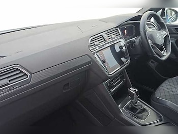 Used Volkswagen Tiguan 2021 for sale - 76461988: Photo