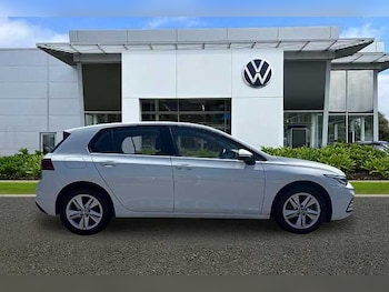 Used Volkswagen Golf 2024 for sale - 78976186: Photo