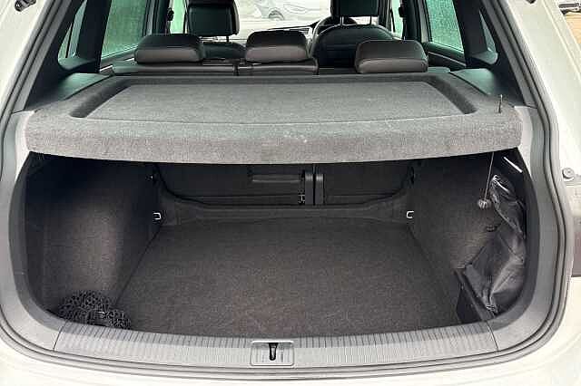 Used Volkswagen Tiguan 2023 for sale - 77656112: Photo 11