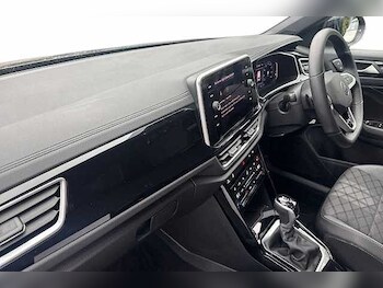 Used Volkswagen T-Roc 2025 for sale - 77189130: Photo