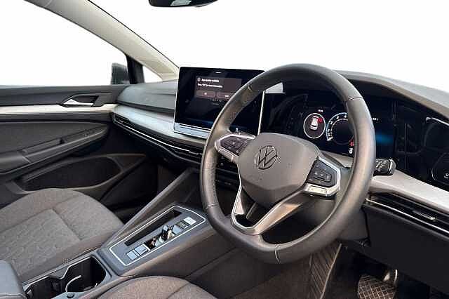 Used Volkswagen Golf 2025 for sale - 77201093: Photo 6