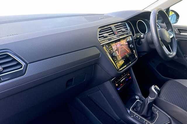 Used Volkswagen Tiguan 2022 for sale - 76010555: Photo 2