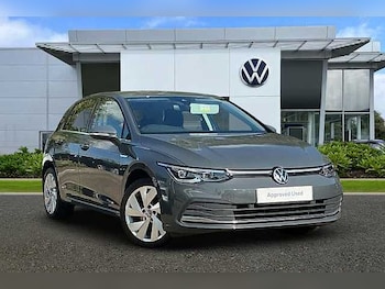 Volkswagen - Golf