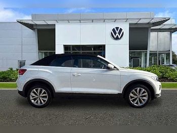 Used Volkswagen T-Roc 2021 for sale - 77038697: Photo