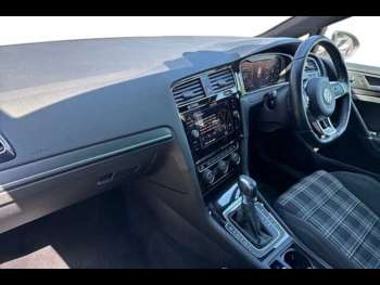 Used Volkswagen Golf 2019 for sale - 74552693: Photo