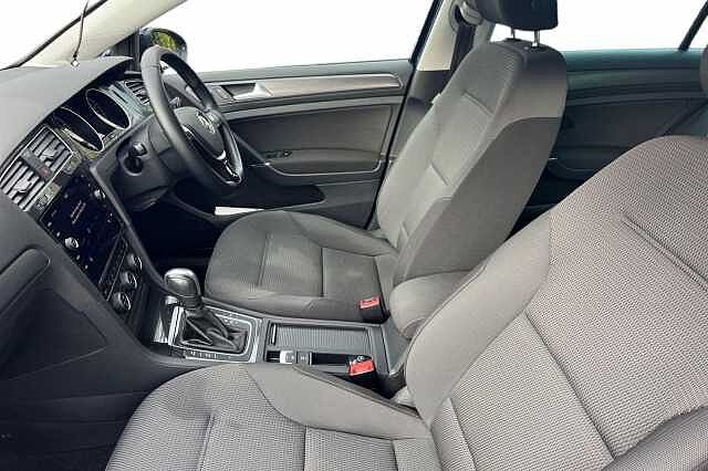 Used Volkswagen Golf 2020 for sale - 76445952: Photo 2