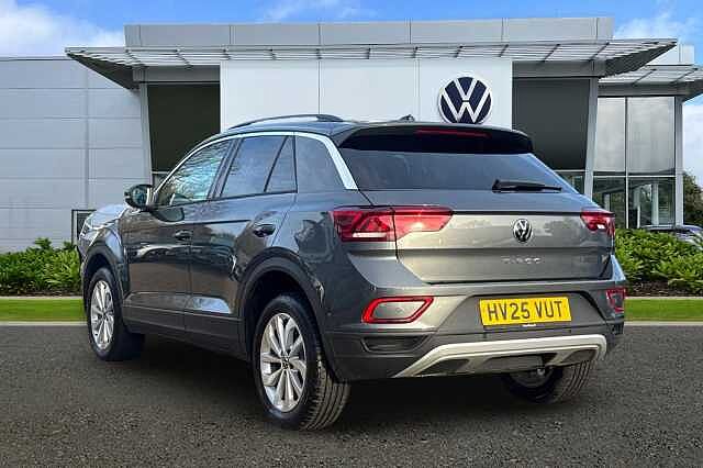 Used Volkswagen T-Roc 2025 for sale - 76082165: Photo 3