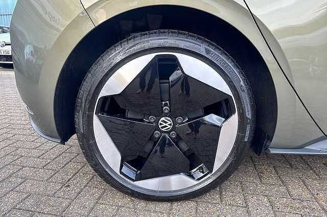 Used Volkswagen ID.3 2025 for sale - 76974126: Photo 5