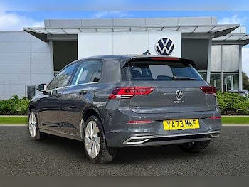 Used Volkswagen Golf 2024 for sale - 77781375: Photo