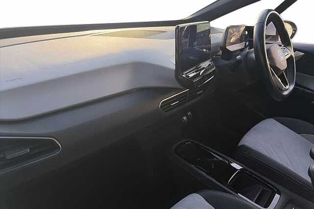 Used Volkswagen ID.3 2023 for sale - 77288842: Photo 2