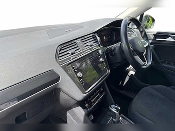 Used Volkswagen Tiguan 2023 for sale - 78761380: Photo