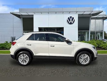 Used Volkswagen T-Roc 2023 for sale - 78316472: Photo