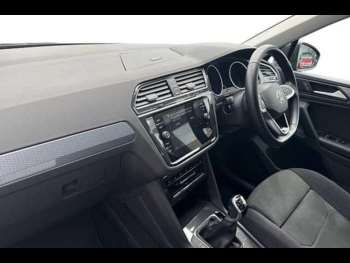 Used Volkswagen Tiguan 2021 for sale - 75314248: Photo