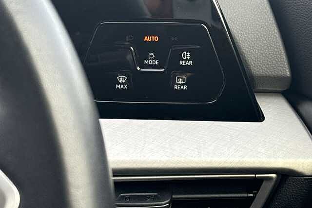 Used Volkswagen Golf 2024 for sale - 76330072: Photo 30
