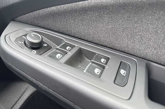 Used Volkswagen Golf 2024 for sale - 76330072: Photo 31