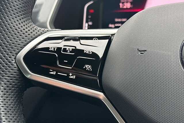 Used Volkswagen Tiguan 2023 for sale - 77072940: Photo 15