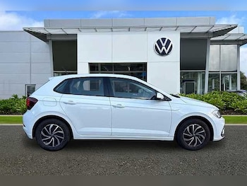 Used Volkswagen Polo 2023 for sale - 76741009: Photo