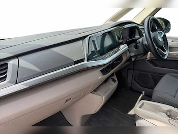 Used Volkswagen Multivan 2023 for sale - 78944353: Photo